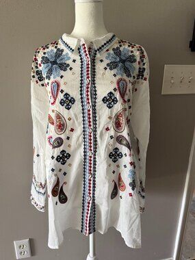 NWOT JOHNNY WAS BIYA Large Petite Embroidered Cotton Button Down Top